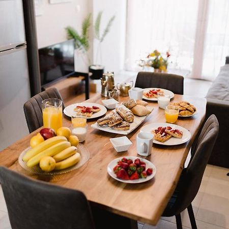 Ariti Luxury Apartment, ニキアナ エクステリア 写真