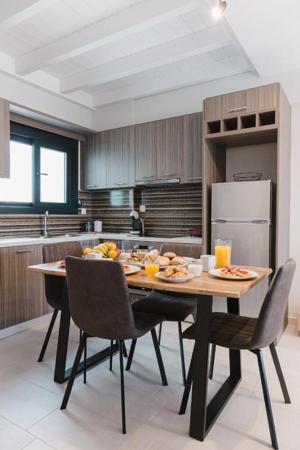 Ariti Luxury Apartment, ニキアナ エクステリア 写真