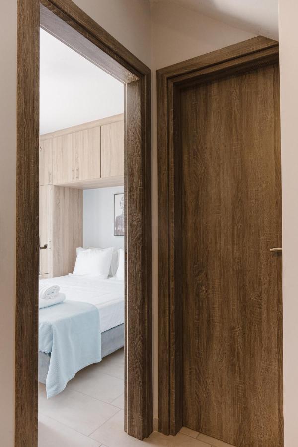 Ariti Luxury Apartment, ニキアナ エクステリア 写真